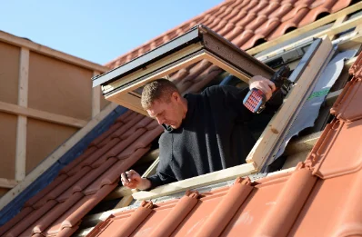 Pose de fenêtres de toit Velux à Aumâtre
